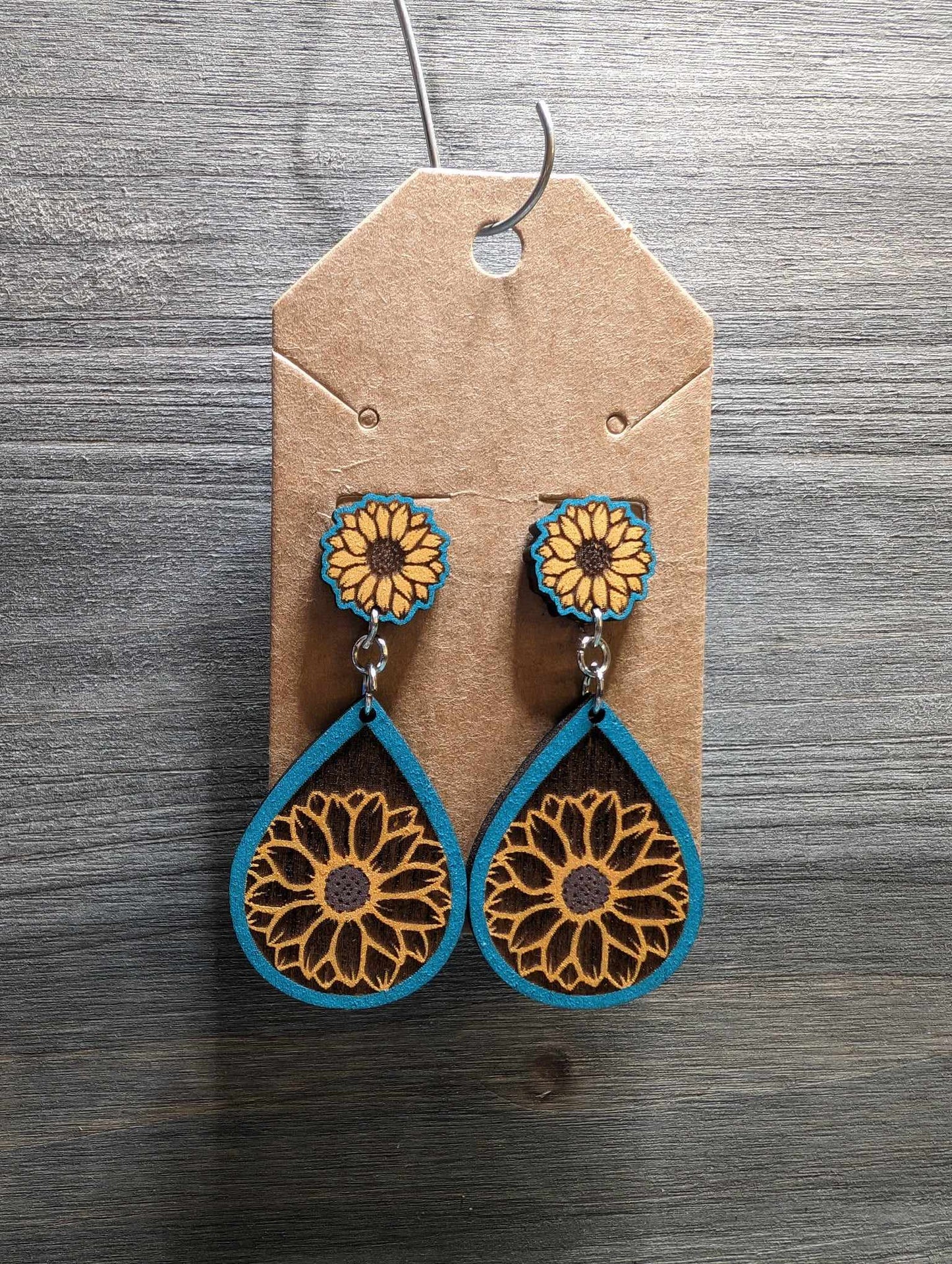 Sunflower stud with dangle