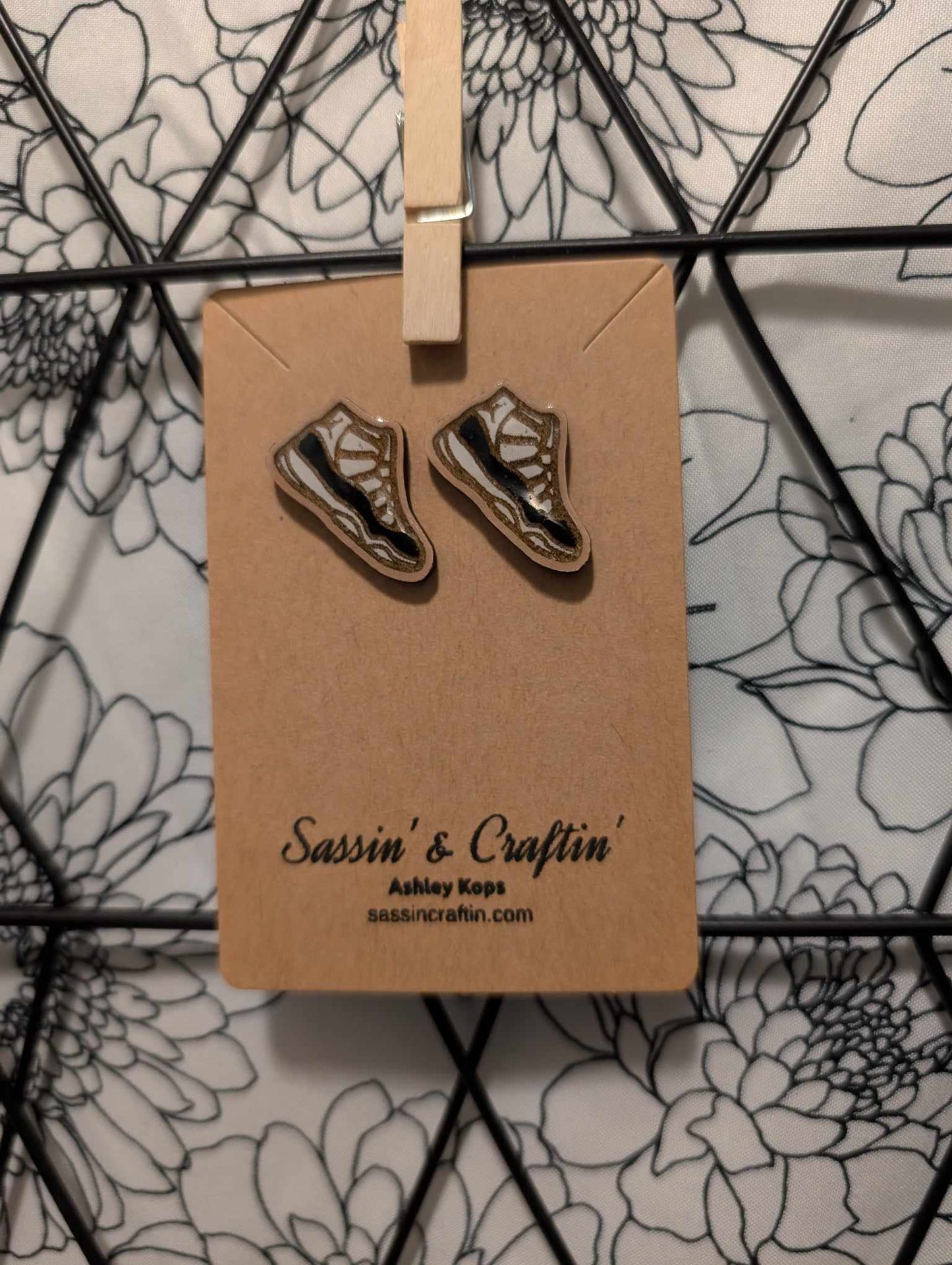 Sneaker 11 stud earrings
