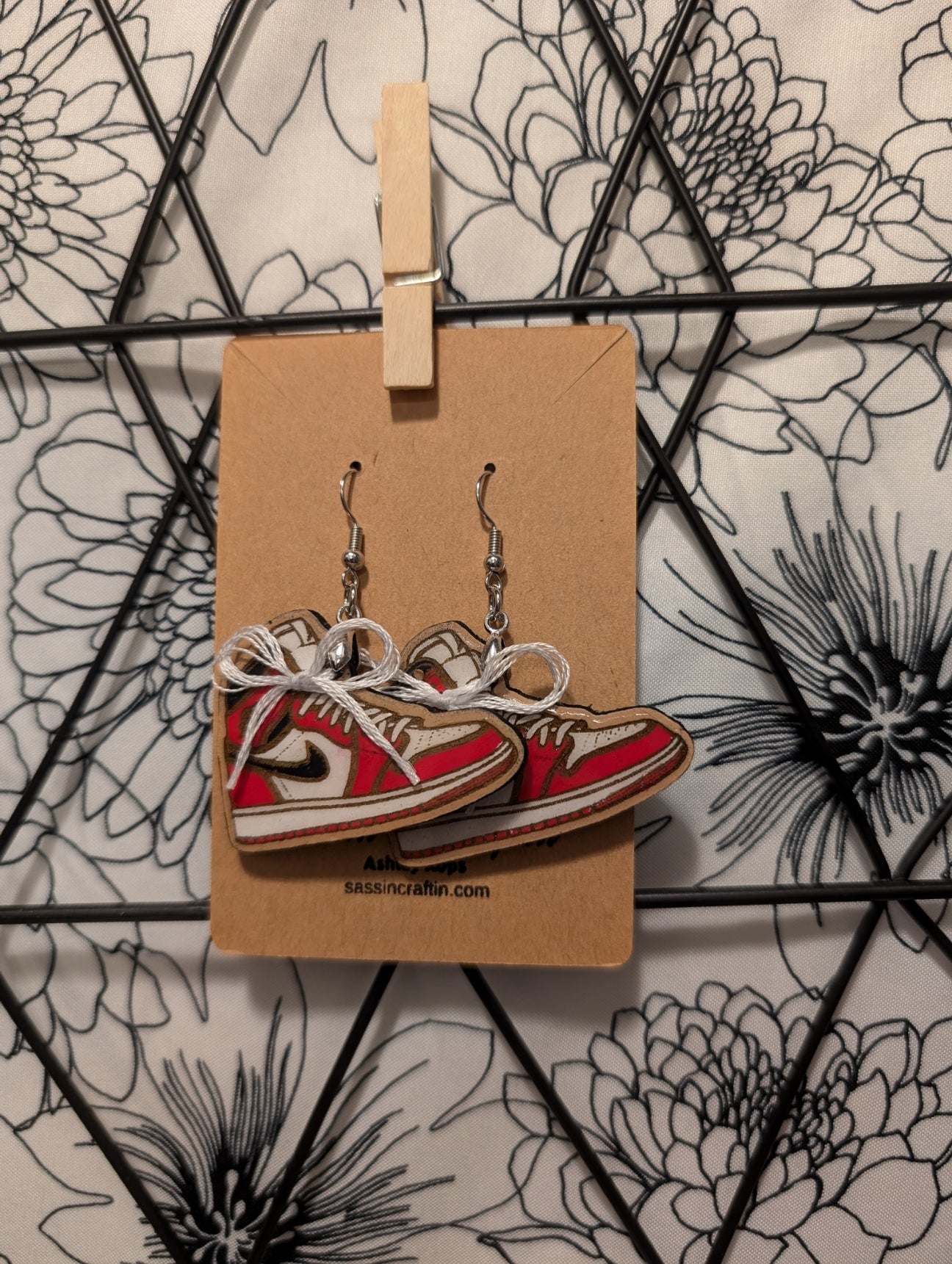 Sneaker 1 dangle earrings