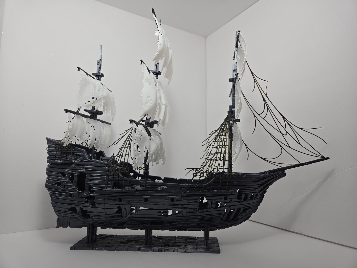 Ghost Pirate Ship 3D printed Model Kit