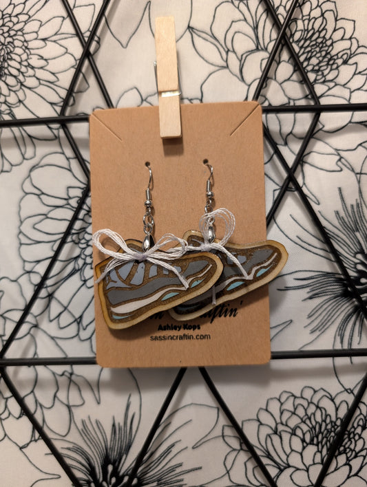 Sneaker 11 dangle earrings